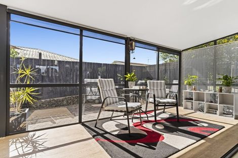 Photo of property in 19 Corinna Street, Welcome Bay, Tauranga, 3112