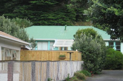 Photo of property in 107 Happy Valley Road, Owhiro Bay, Wellington, 6023