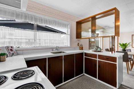 Photo of property in 2/41 Record Street, Fitzroy, New Plymouth, 4312