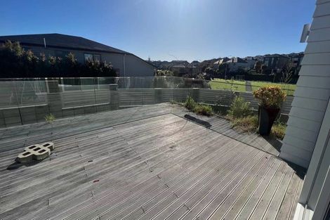 Photo of property in 1 Allegro Way, Oteha, Auckland, 0632