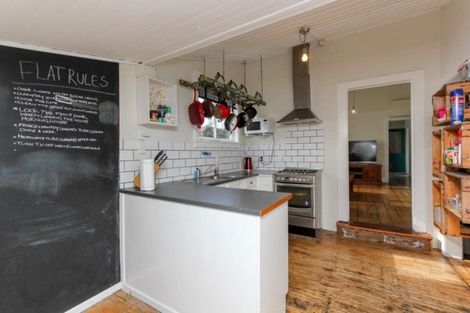 Photo of property in 2 Kingwell Street, Moturoa, New Plymouth, 4310