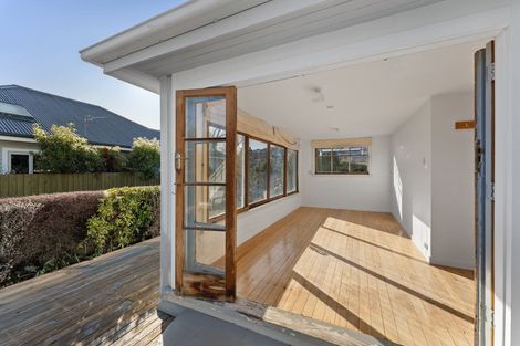 Photo of property in 87 Eastern Terrace, Beckenham, Christchurch, 8023