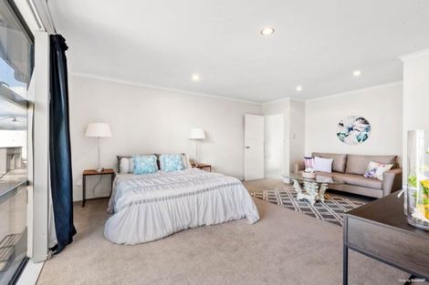 Photo of property in 8 Willow Camp Road, Takanini, 2112