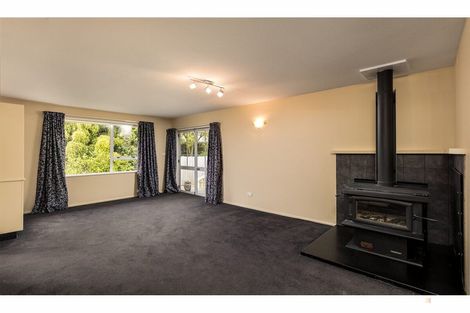 Photo of property in 5 Hayes Street, Waimate, 7924
