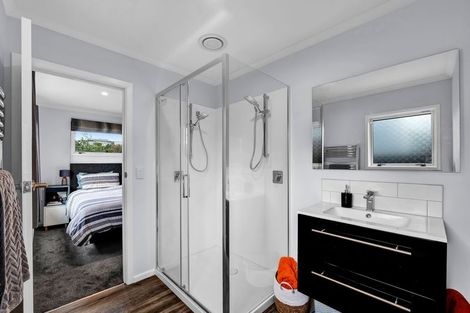 Photo of property in 11 Roto Street, Westown, New Plymouth, 4310