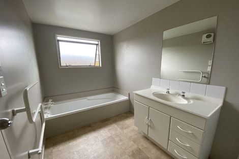 Photo of property in 3/67 Brockworth Place, Riccarton, Christchurch, 8011