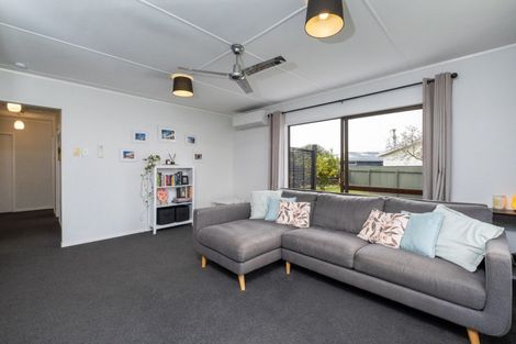 Photo of property in 76 Atherfold Crescent, Greenmeadows, Napier, 4112