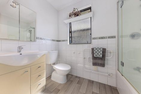 Photo of property in 7d Collingwood Road, Waiuku, 2123