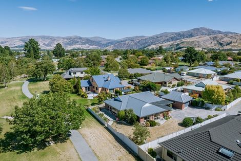 Photo of property in 35 Cairnmuir Crescent, Cromwell, 9310