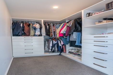 Photo of property in 16 Regent Street, Lower Shotover, Queenstown, 9304