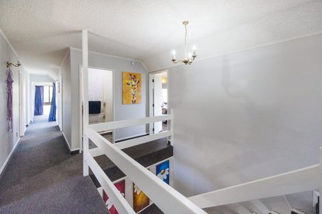 Photo of property in 22 Truscott Grove, Awapuni, Palmerston North, 4412