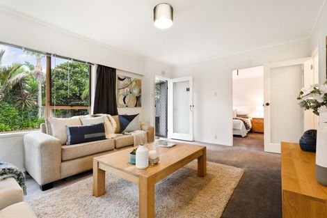 Photo of property in 1/18 Montmere Avenue, Te Atatu Peninsula, Auckland, 0610