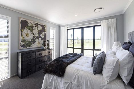 Photo of property in 32 Riverstone Drive, Welcome Bay, Tauranga, 3112