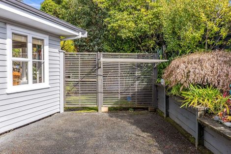 Photo of property in 2 Alberta Street, Acacia Bay, Taupo, 3330