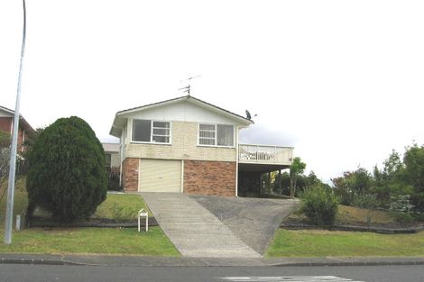 Photo of property in 2/70 Juniper Road, Sunnynook, Auckland, 0632