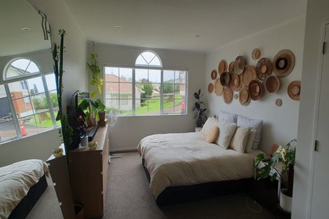 Photo of property in 12 Alice Place, Hillcrest, Auckland, 0627