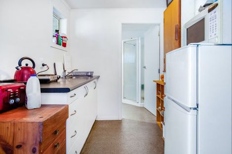 Photo of property in 34 Sievers Grove, Cannons Creek, Porirua, 5024