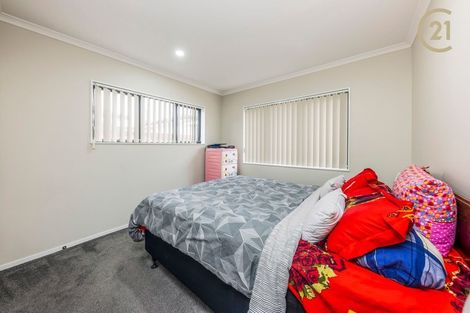 Photo of property in 14 Koroheke Road, Takanini, 2110