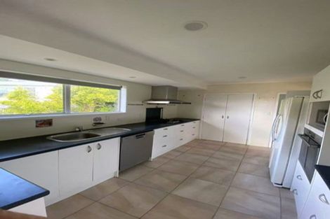 Photo of property in 29 Ayton Drive, Totara Vale, Auckland, 0629