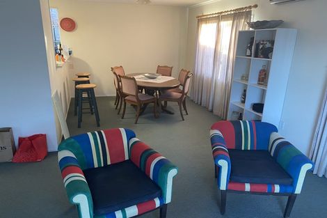 Photo of property in 1/13a Kitewao Street, Northcote, Auckland, 0627