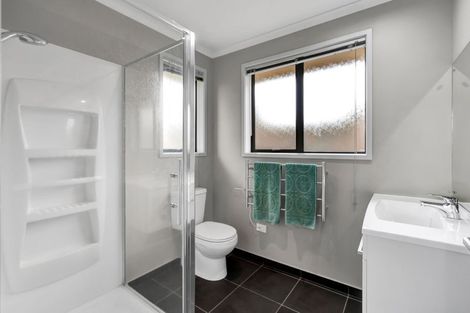 Photo of property in 4 Amy Way, Bell Block, New Plymouth, 4312