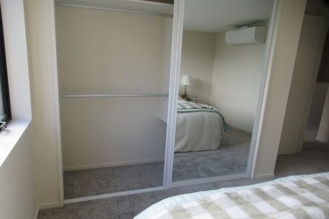 Photo of property in 10/2 Nikau Street, New Lynn, Auckland, 0600
