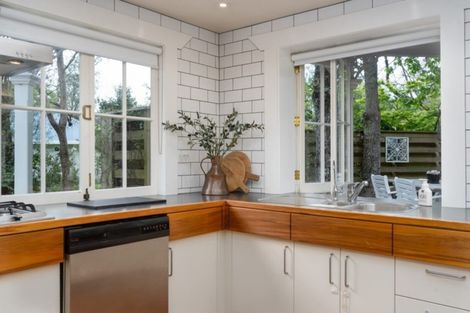 Photo of property in 34 Kuratawhiti Street, Greytown, 5712