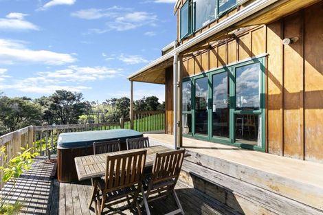 Photo of property in 360 Mclachlan Road, Kaukapakapa, Warkworth, 0984
