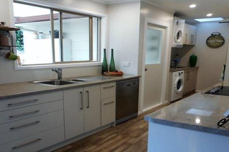 Photo of property in 21 Bellfield Road, Opaheke, Papakura, 2113