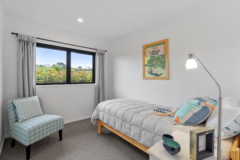 Photo of property in 6 Laly Haddon Place, Matakana, Warkworth, 0985