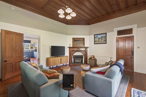 Photo of property in 1 Kahikatea Street, Inglewood, 4330