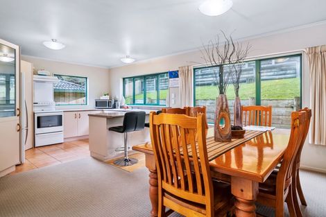 Photo of property in 60 Aquarius Drive, Kawaha Point, Rotorua, 3010