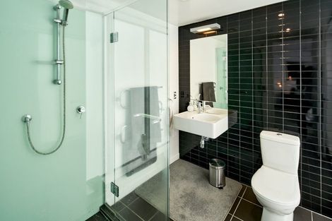Photo of property in Portal Apartments, 6a/42 Cable Street, Te Aro, Wellington, 6011