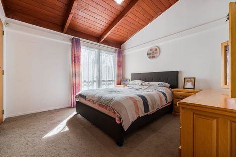 Photo of property in 1/255 Swanson Road, Henderson, Auckland, 0610