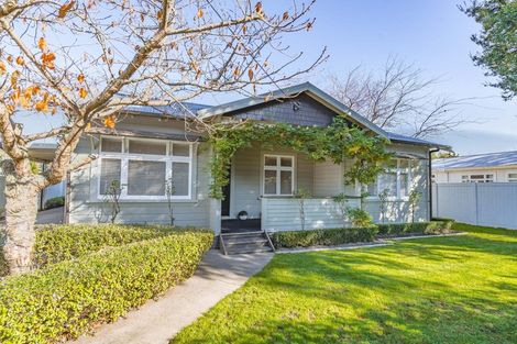 Photo of property in 10 Kuratawhiti Street, Greytown, 5712
