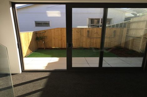 Photo of property in 12/20 Trent Street, Island Bay, Wellington, 6023