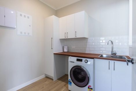 Photo of property in 69 Barraud Street, Dannevirke, 4930