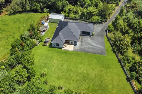 Photo of property in 4 Dunbar Place, Highlands Park, New Plymouth, 4312