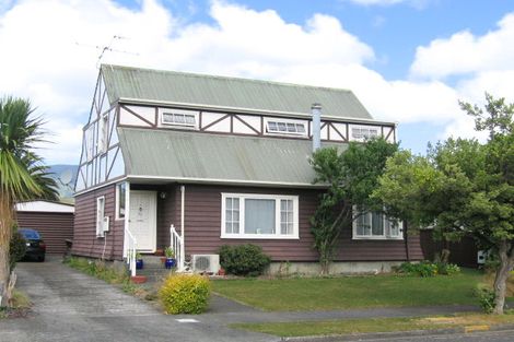 Photo of property in 18 Akron Grove, Totara Park, Upper Hutt, 5018