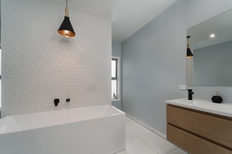 Photo of property in 15 Mcdonald Way, Lansdowne, Masterton, 5810