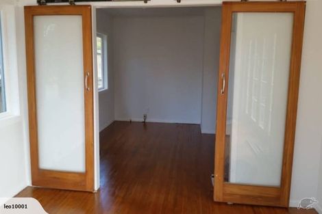 Photo of property in 68 Forrest Hill Road, Forrest Hill, Auckland, 0620