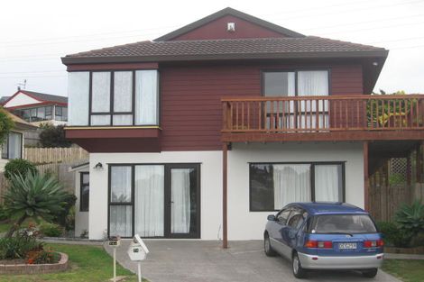Photo of property in 74 Athena Drive, Totara Vale, Auckland, 0629