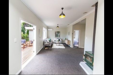 Photo of property in 19 Cecil Road, Tawa, Wellington, 5028