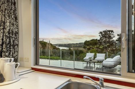 Photo of property in 26 Matheson Road, Red Beach, 0932