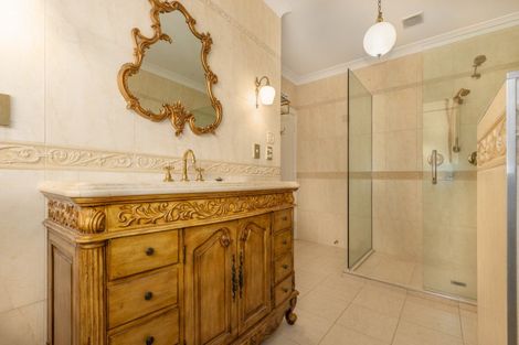 Photo of property in 208 Roslyn Road, Levin, 5510