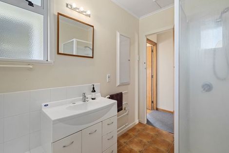 Photo of property in 2b Karaka Road, Otumoetai, Tauranga, 3110