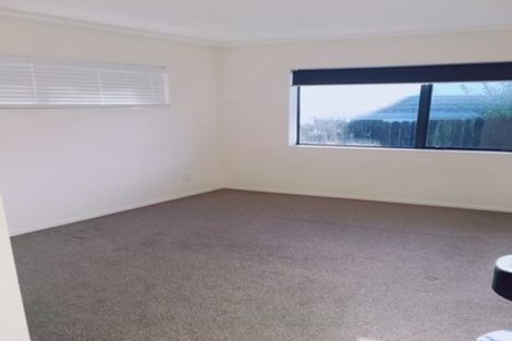Photo of property in 37 Rochester Crescent, Somerville, Auckland, 2014
