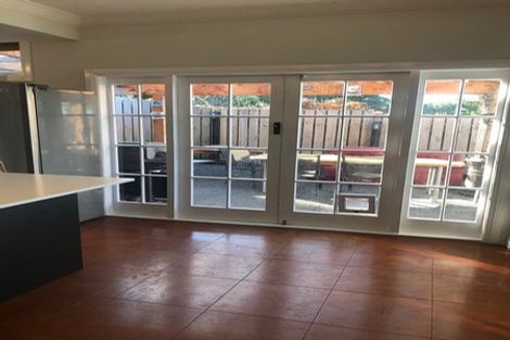 Photo of property in 17 Queen Street, Brighton, Dunedin, 9035