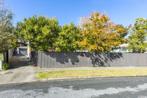 Photo of property in 11 Beryl Grove, Birchville, Upper Hutt, 5018