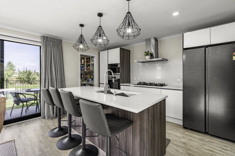 Photo of property in 2 Inuwai Street, Glenview, Hamilton, 3206